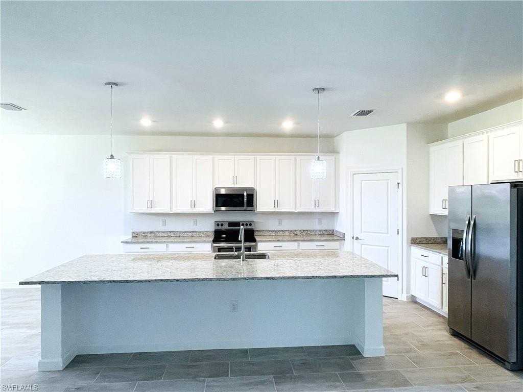 11128 Canopy Loop - Photo 4 of 16