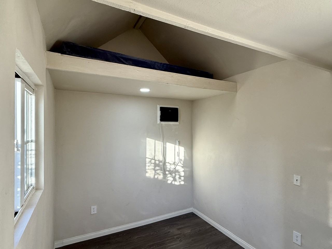 5795 Kenwood Place - C Studio - Photo 3 of 11