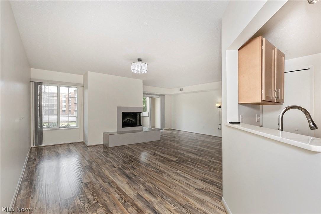 26101 Village Ln #107 - Photo 2 of 40