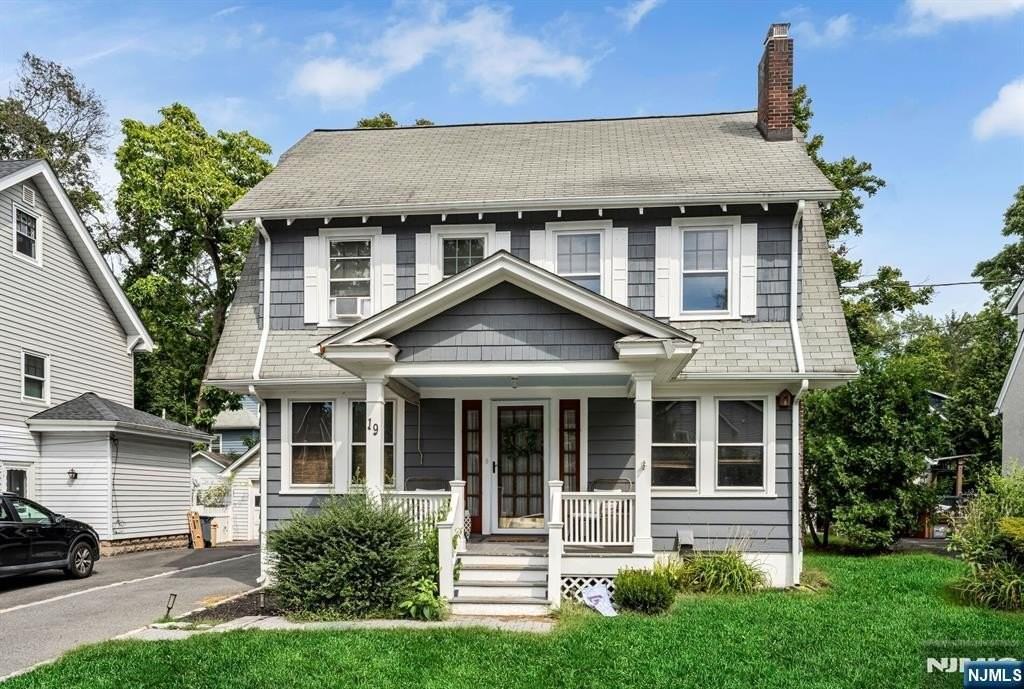 19 Christopher Pl - Photo 2 of 34