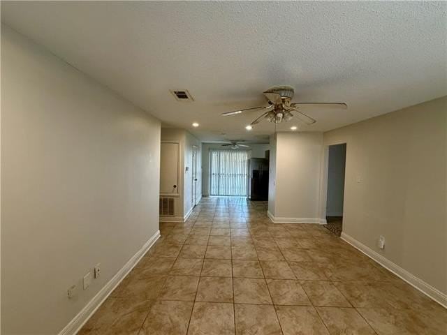 5080 Lyons Ct - Photo 4 of 15