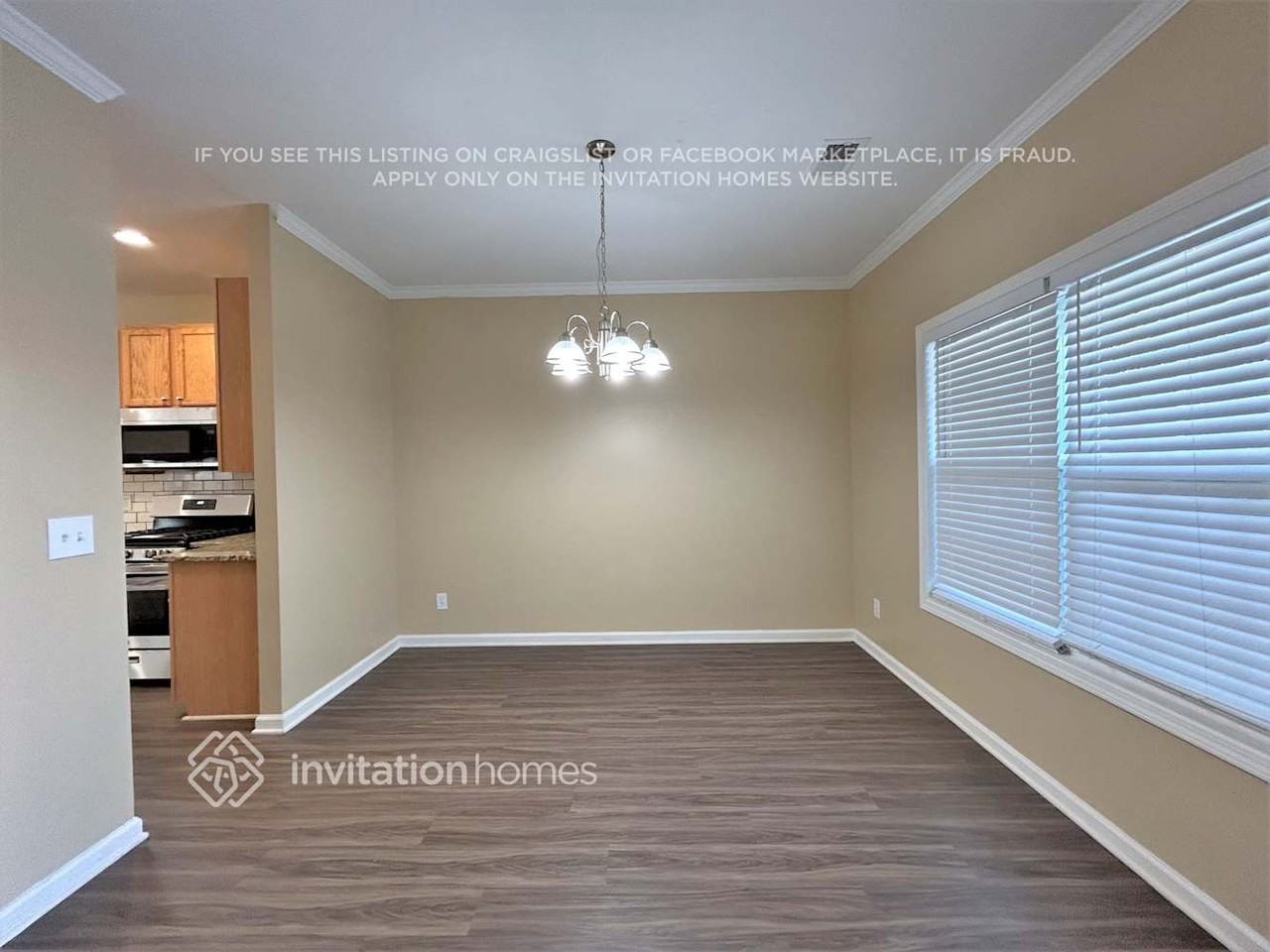 1306 Ingle Ct - Photo 4 of 10