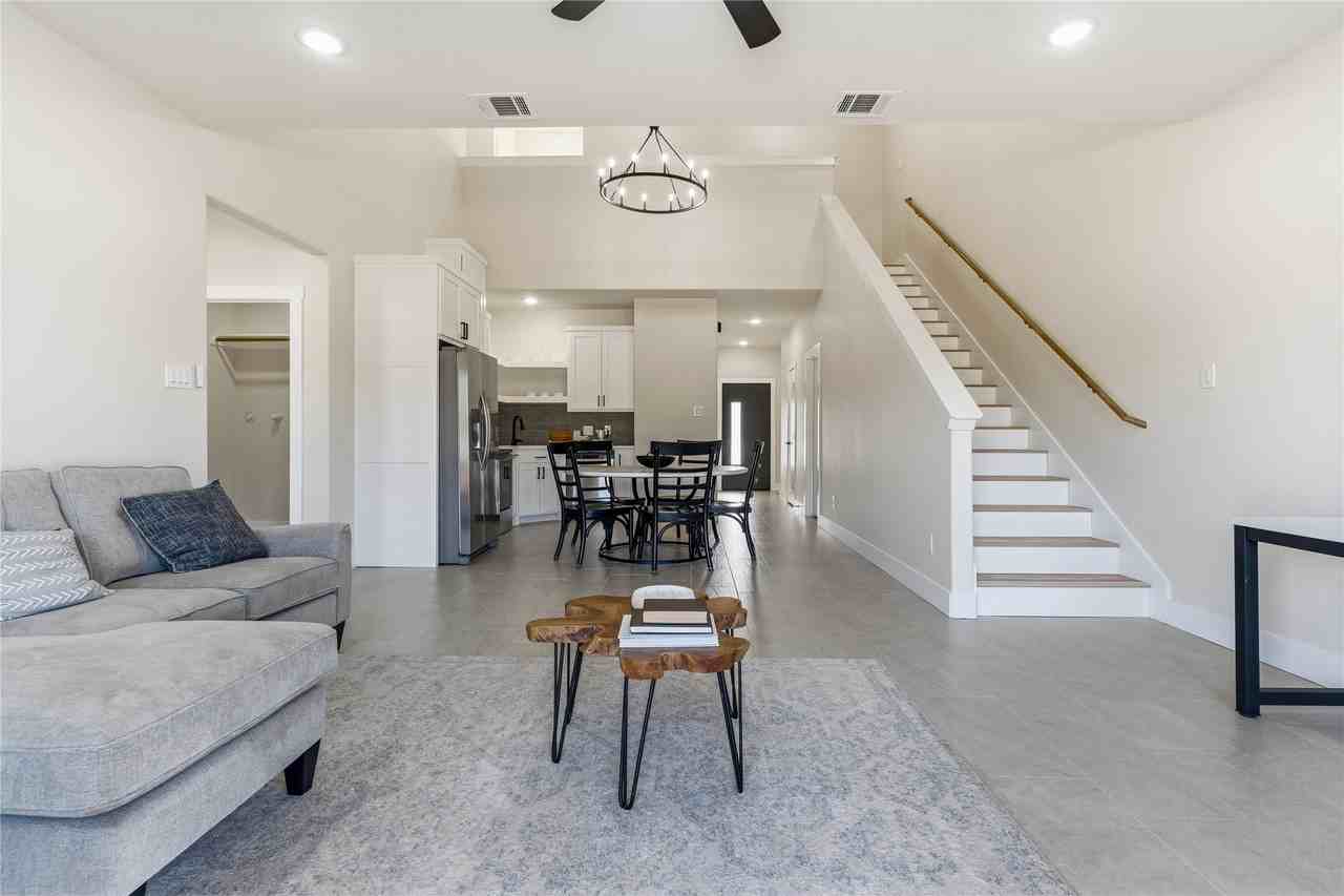 1007 Agua Escondida Court - Photo 6 of 39