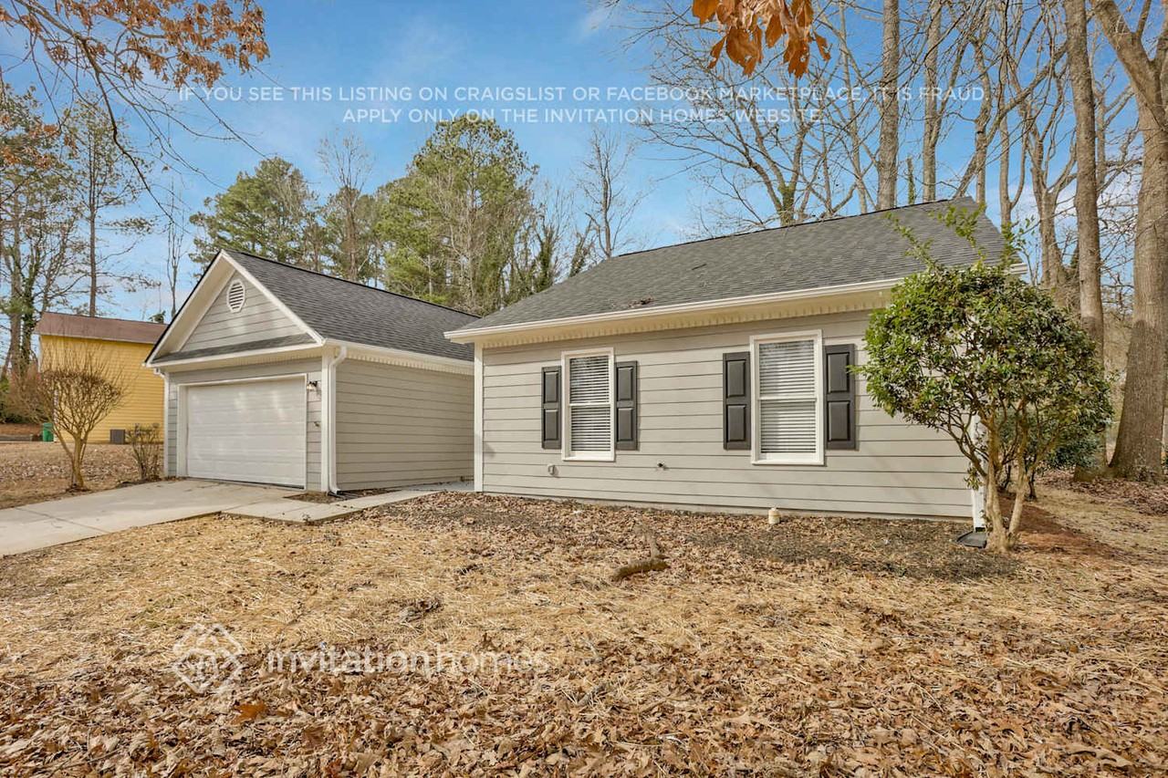 5392 Medena Way - Photo 3 of 26