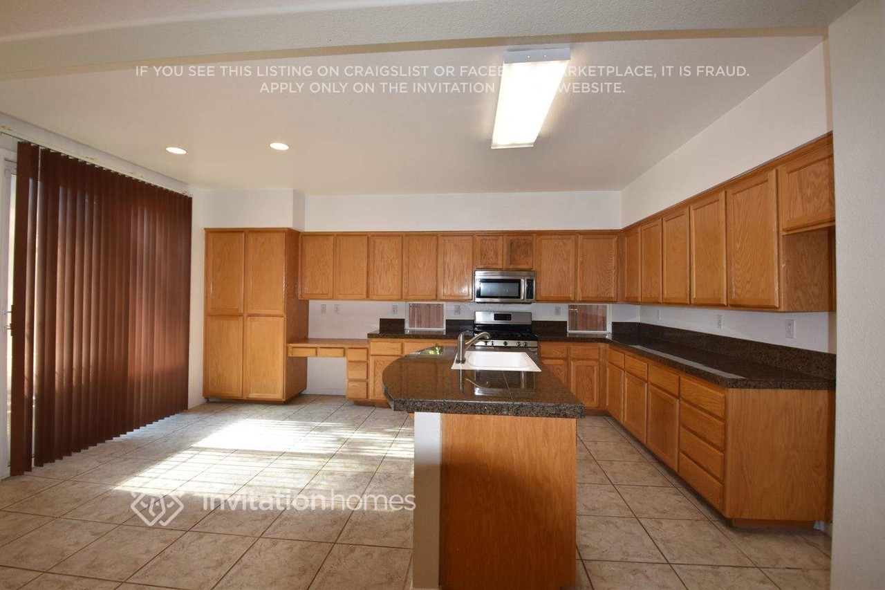 9554 E Park Dr - Photo 5 of 17