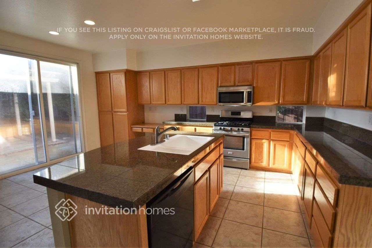 9554 E Park Dr - Photo 6 of 17