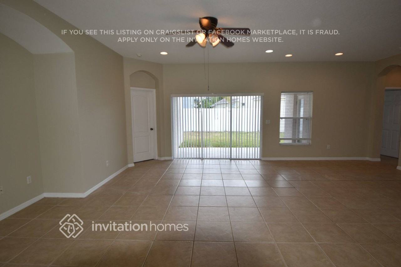 1815 Mira Lago Cir - Photo 2 of 21