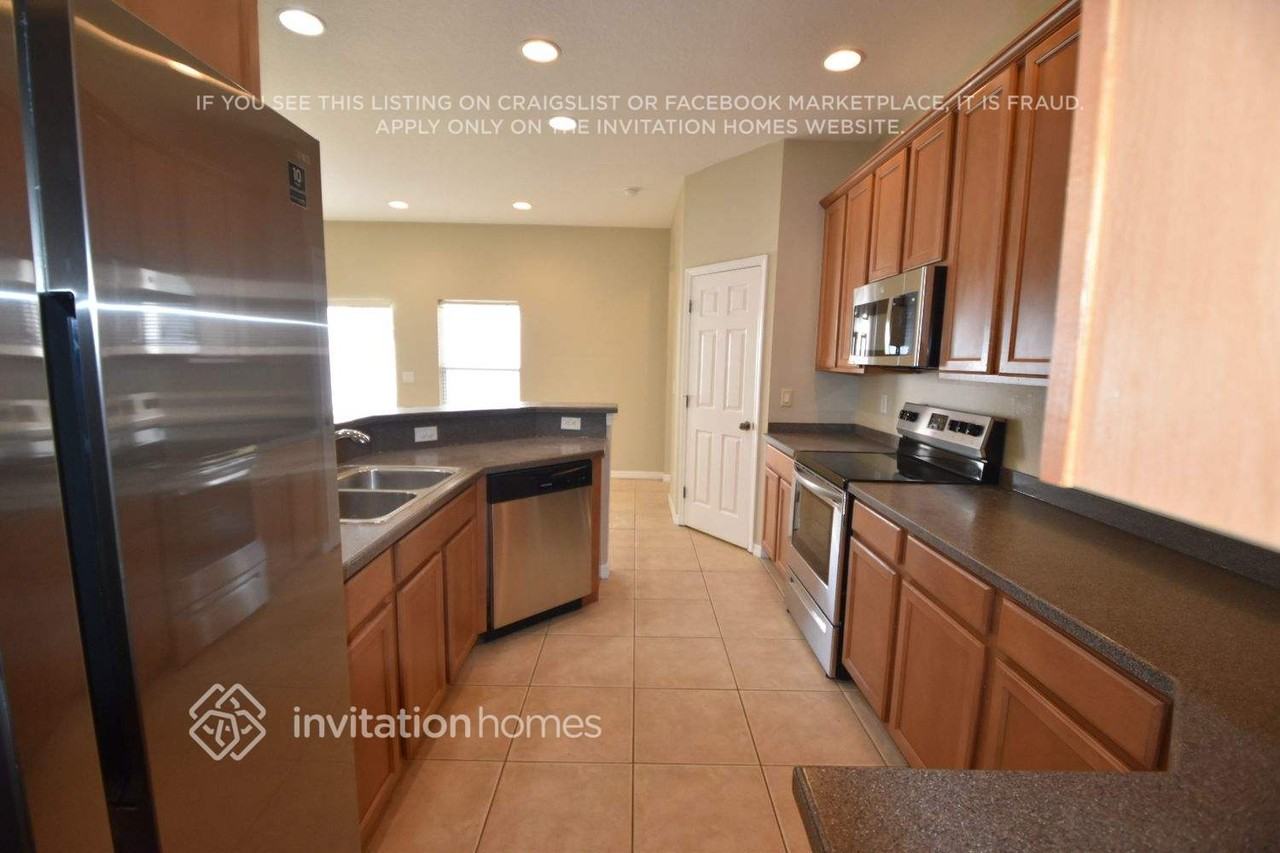 1815 Mira Lago Cir - Photo 6 of 21