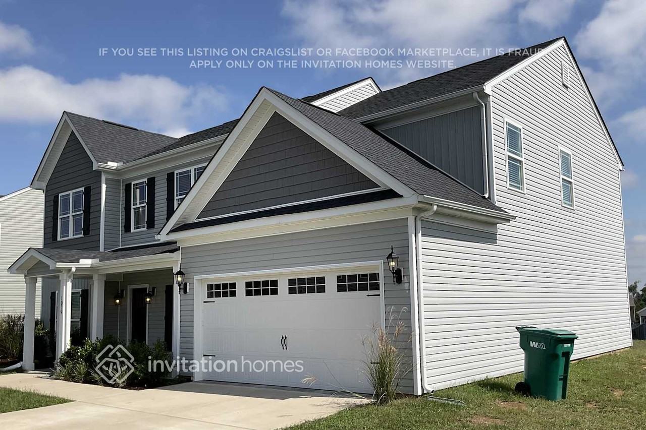 1079 Vanguard Dr - Photo 2 of 18