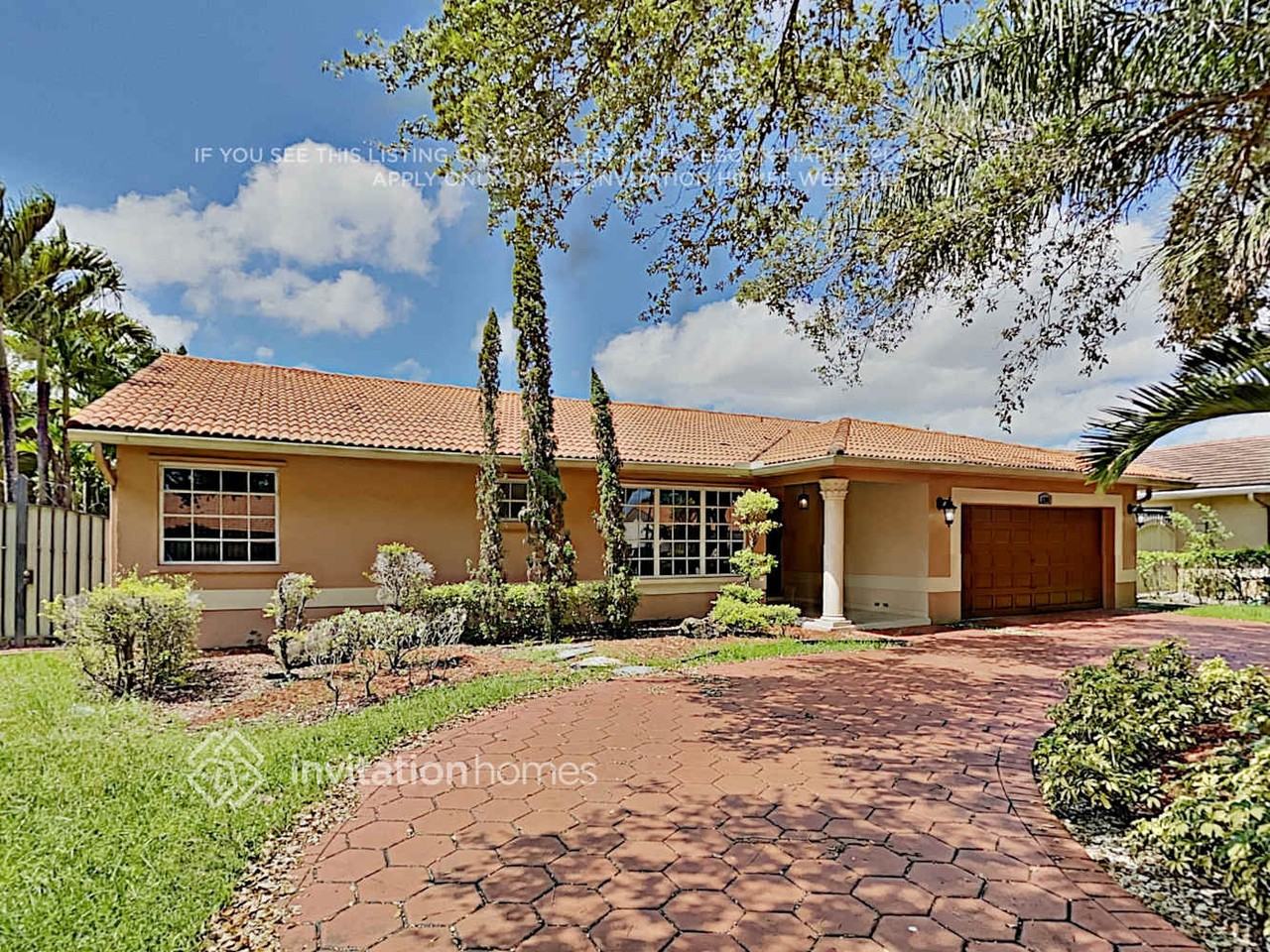 8361 Nw 166th Ter - Photo 2 of 20