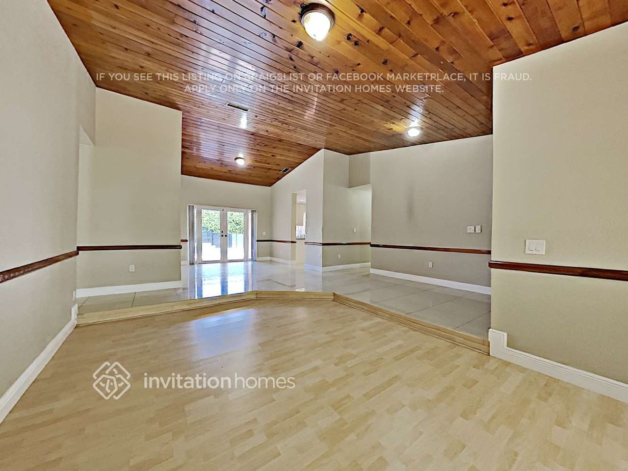8361 Nw 166th Ter - Photo 4 of 20