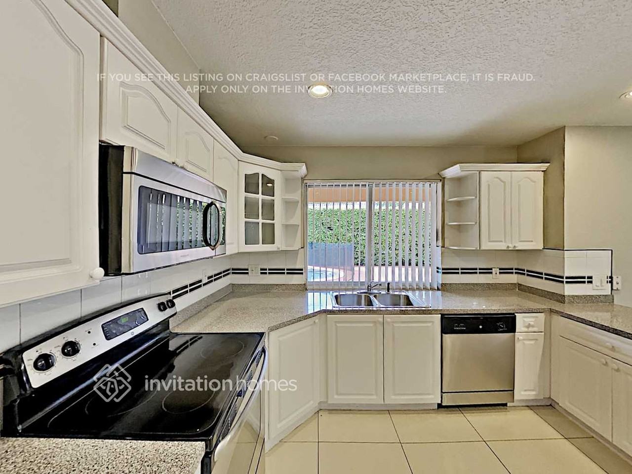 8361 Nw 166th Ter - Photo 7 of 20