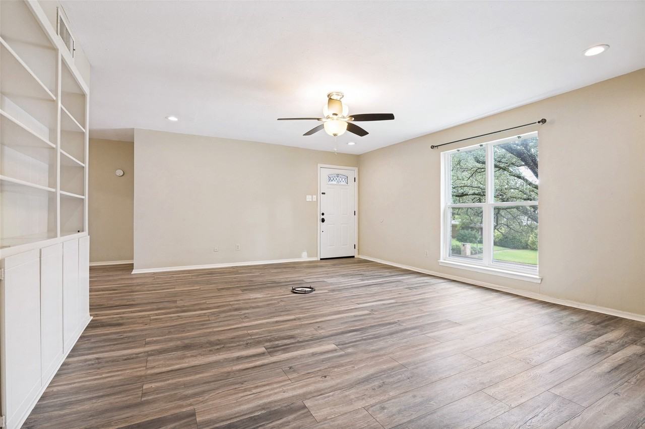 4104 Ridglea Country Club Dr - Photo 4 of 12