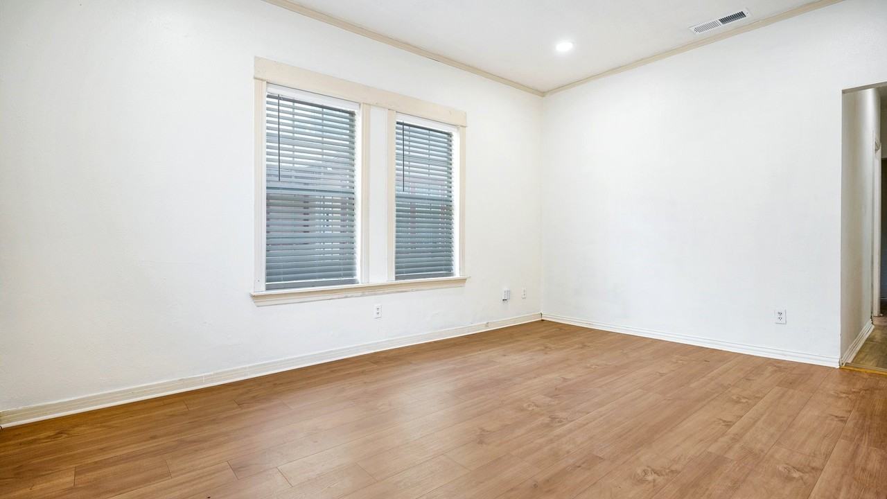 714 S Winnetka Ave - Photo 4 of 14