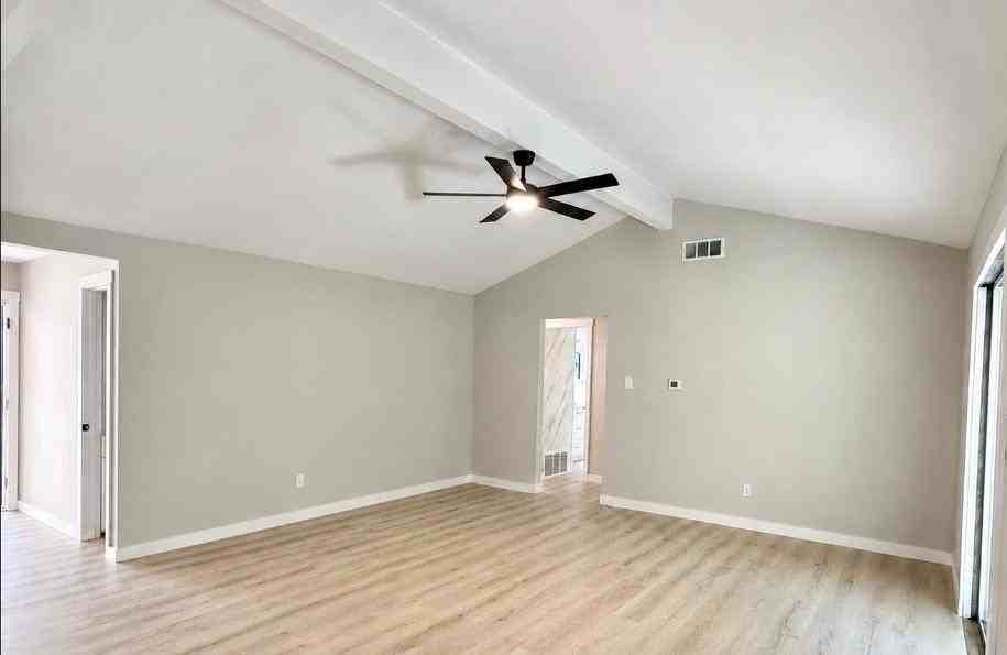 1221 Greenway Dr - Photo 2 of 19