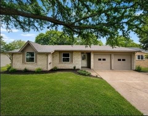 1221 Greenway Dr - Photo 4 of 19