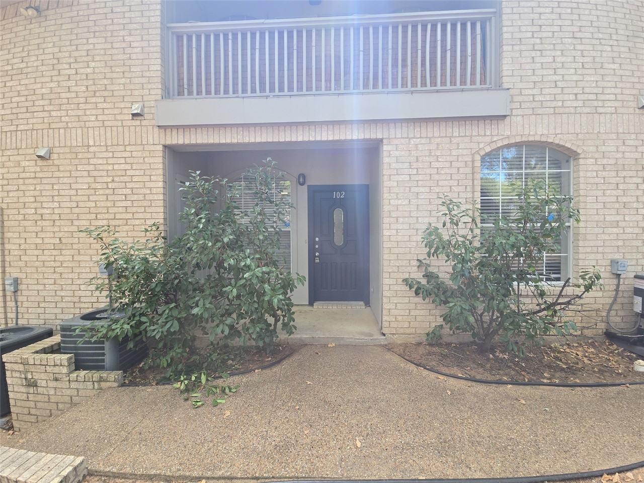 1501 Cedar Elm Dr #102 - Photo 4 of 23