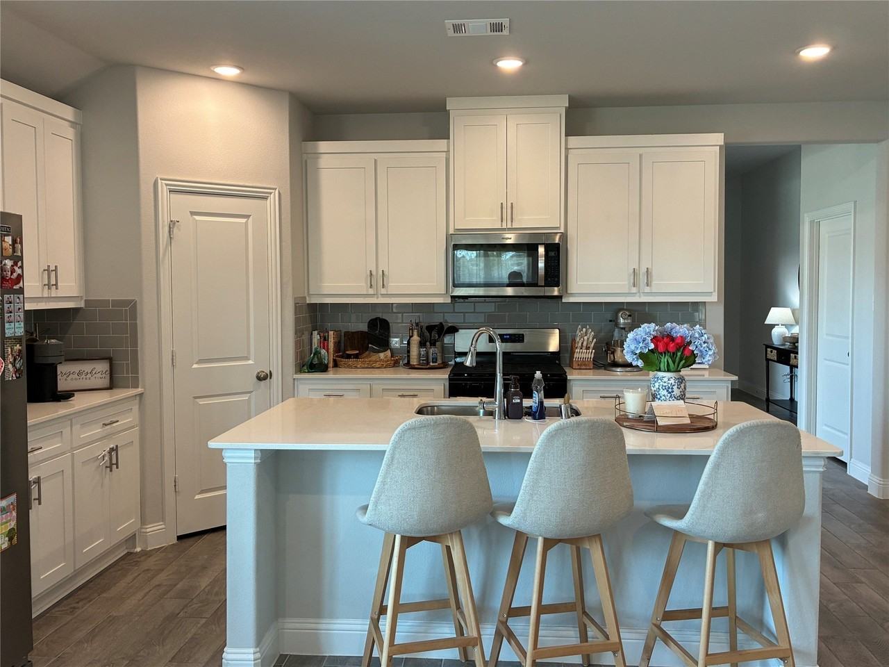 708 Lido Ln - Photo 6 of 16