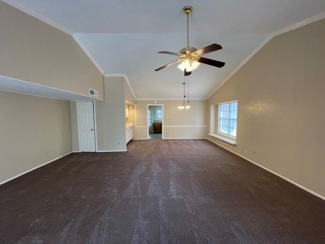 9401 Grant Dr - Photo 3 of 8