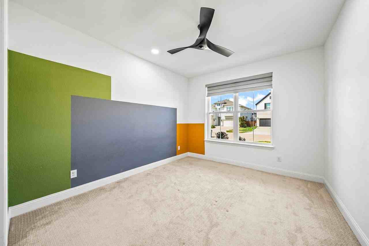 12637 Diamond Creek Dr - Photo 7 of 40