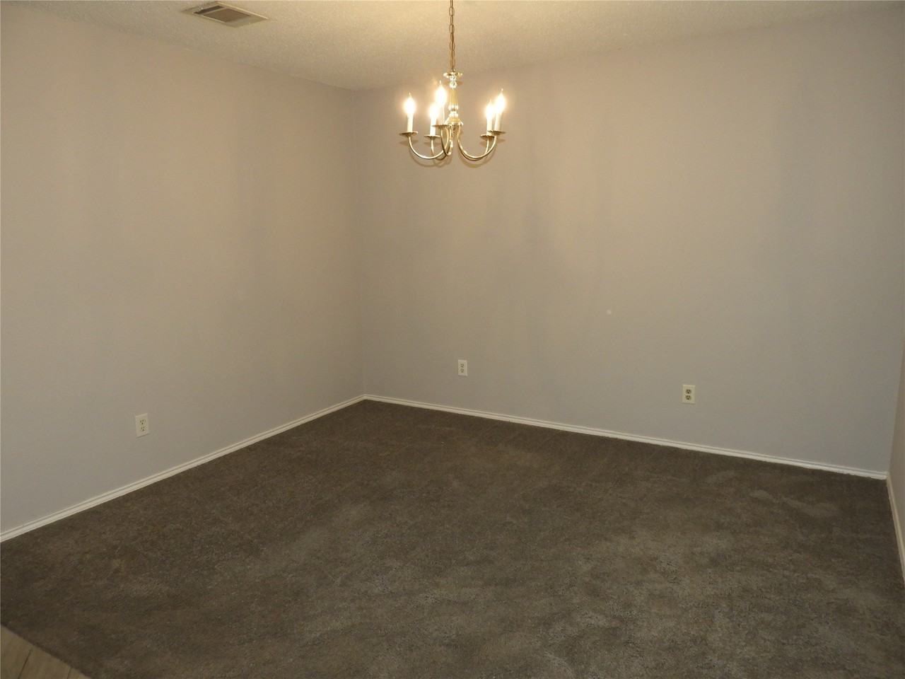 9508 Woodrow Wilson Dr - Photo 2 of 10