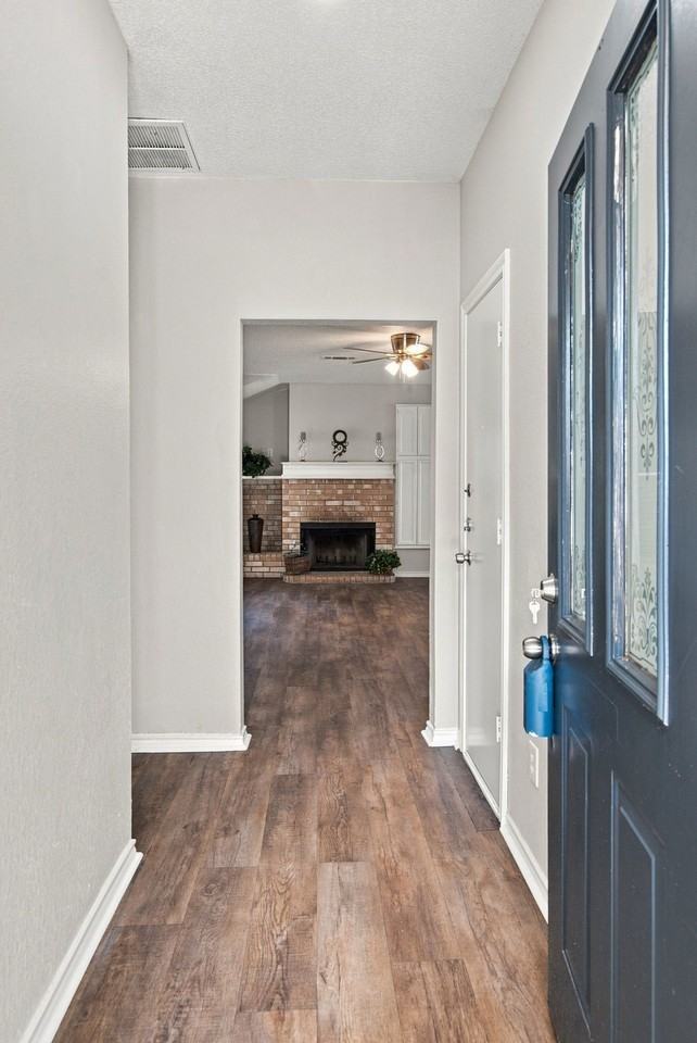 6313 Glen Knoll Dr - Photo 4 of 32