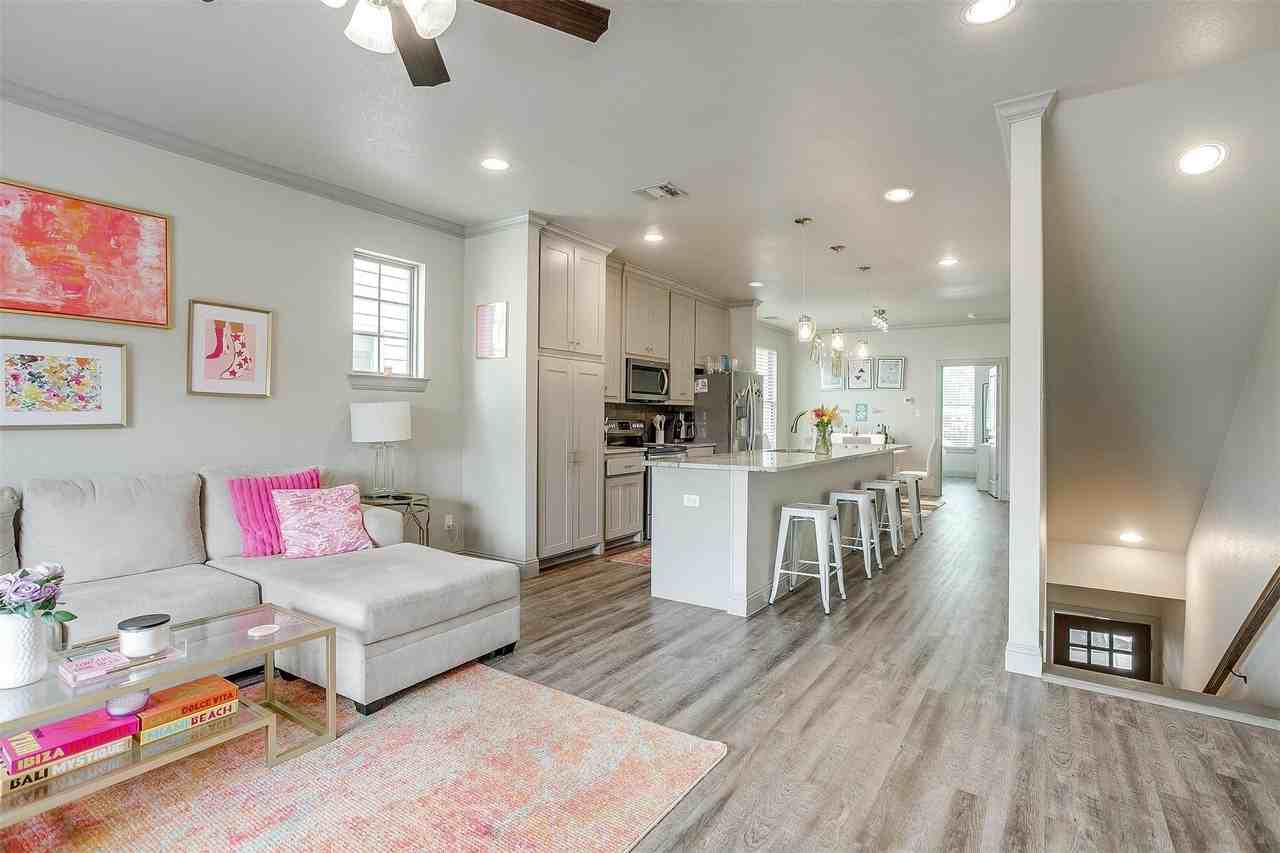 2537 Mccart Ave #2537 - Photo 5 of 30