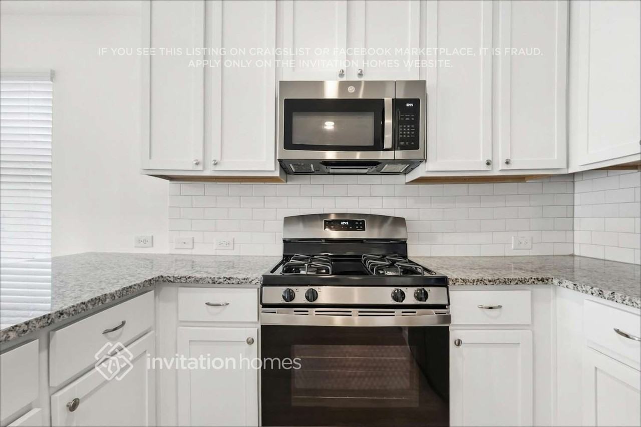 5121 Hidden Treasure Ln - Photo 7 of 25