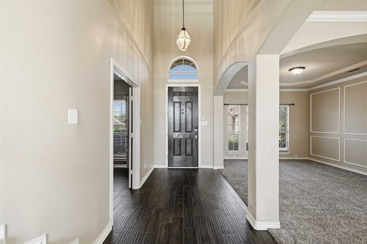 7120 Brekenridge Dr - Photo 5 of 29