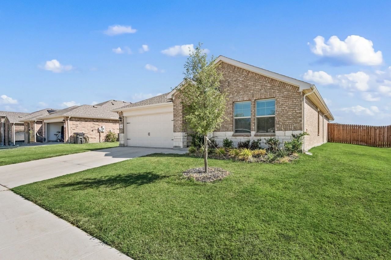 336 Wildrose Cir - Photo 4 of 30