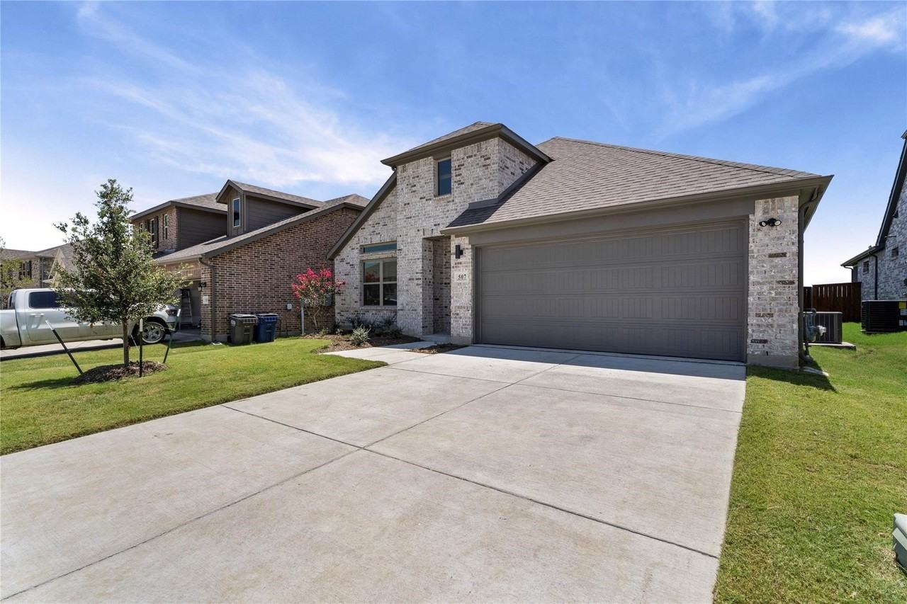 507 Avocet Rd - Photo 2 of 31