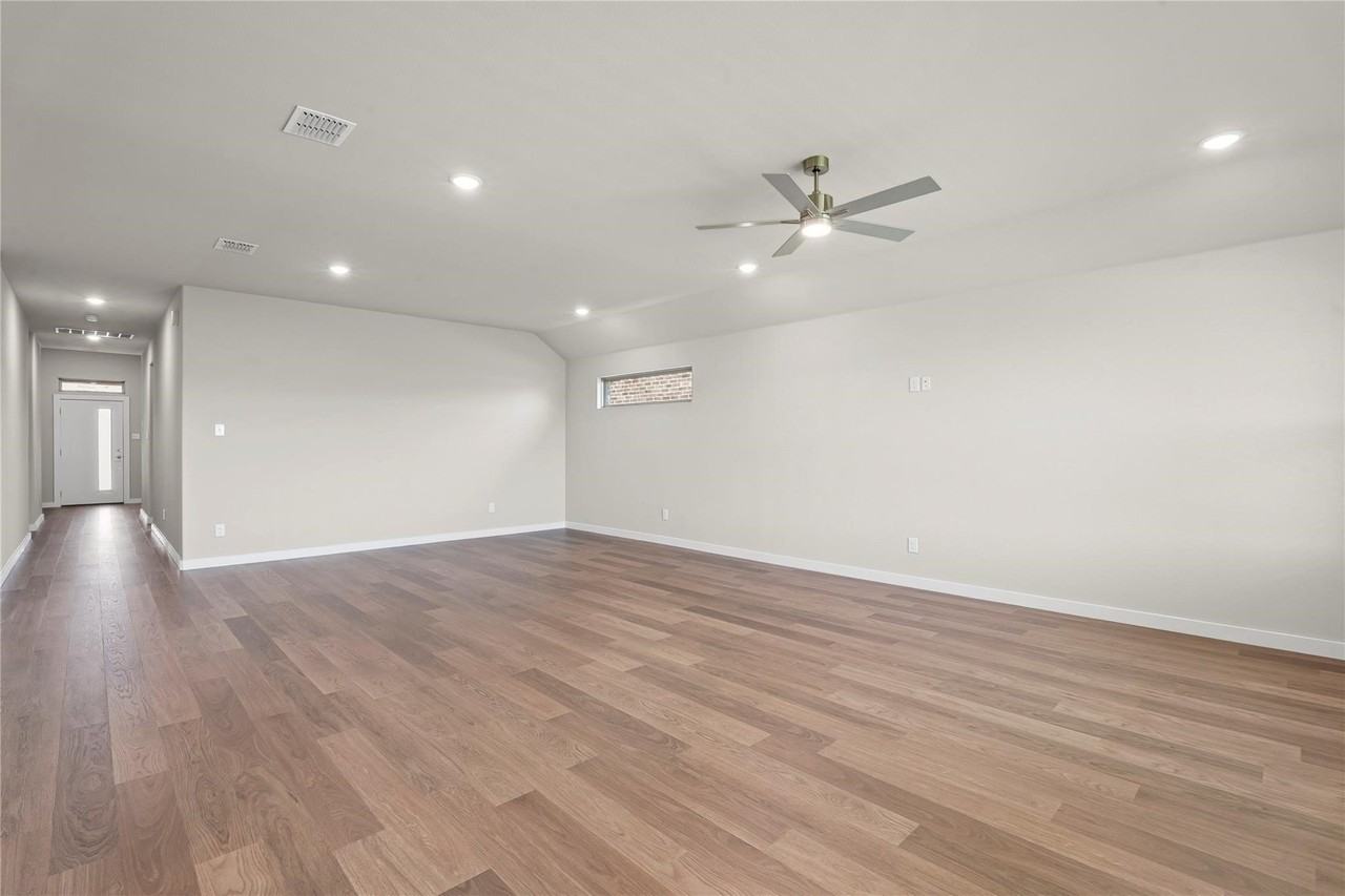 507 Avocet Rd - Photo 3 of 31