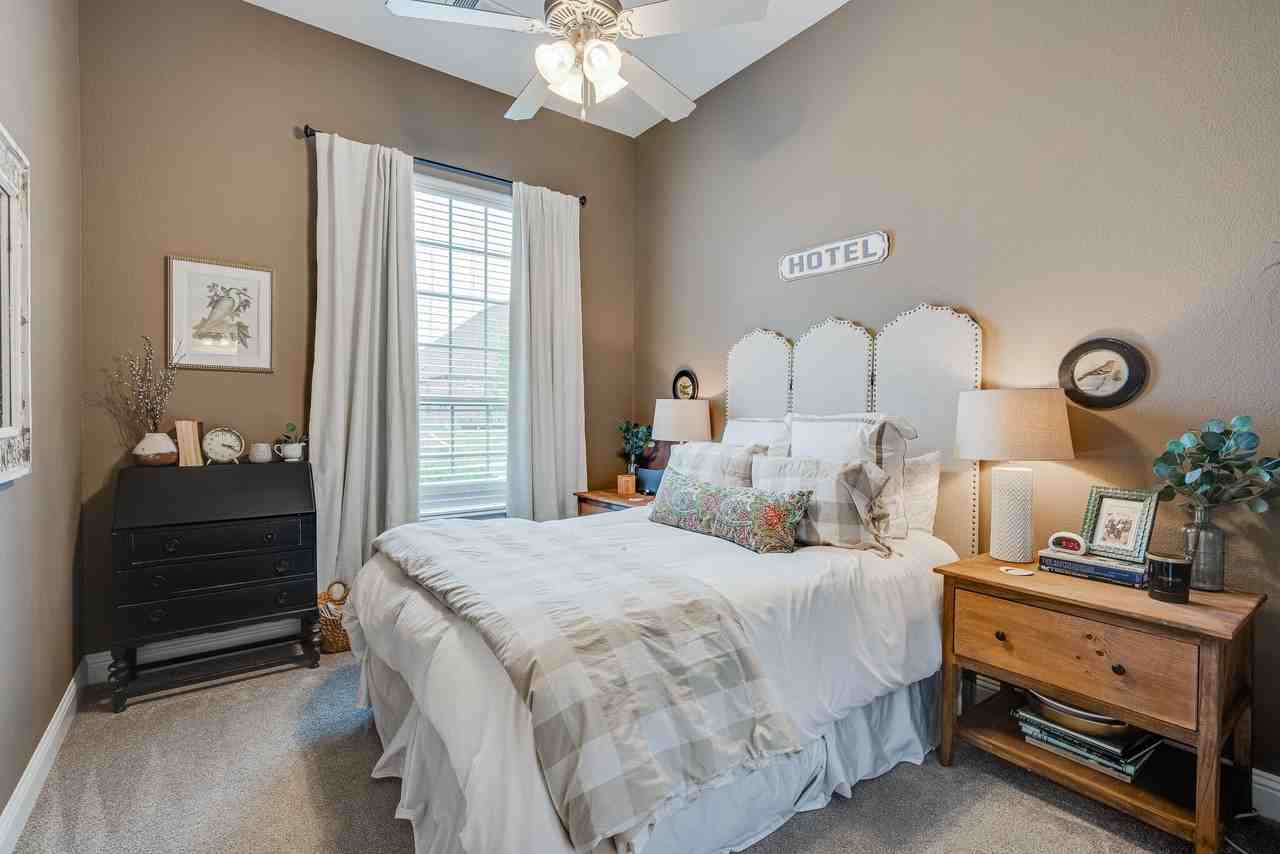 6200 Savannah Oak Trl - Photo 7 of 33