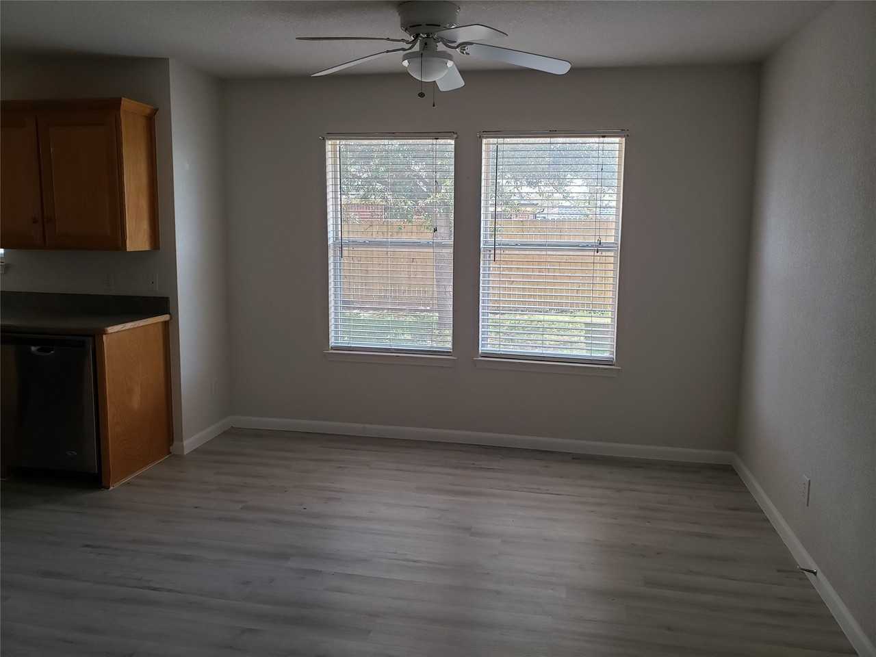 505 Thistle Meade Cir - Photo 6 of 39