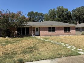309 Nottingham Dr - Photo 1 of 1