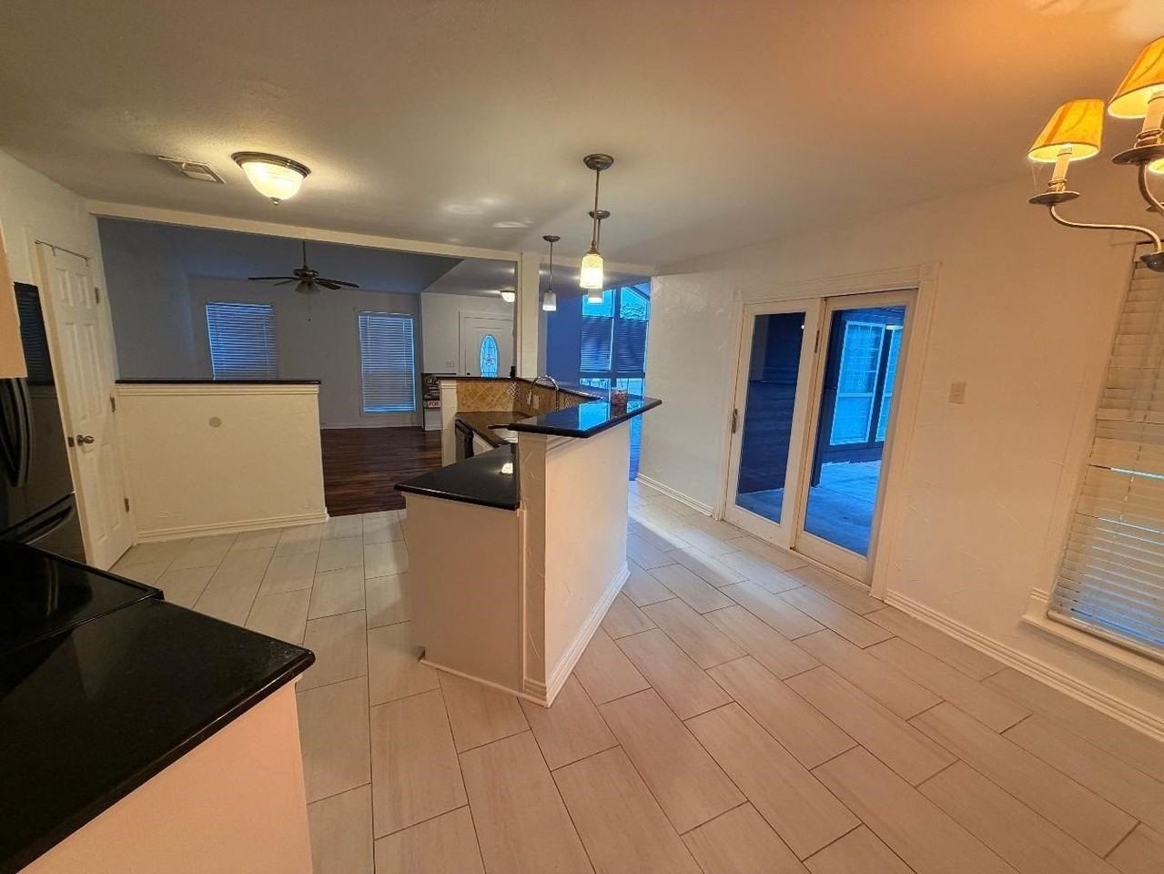 2206 Old Mill Rd - Photo 3 of 16