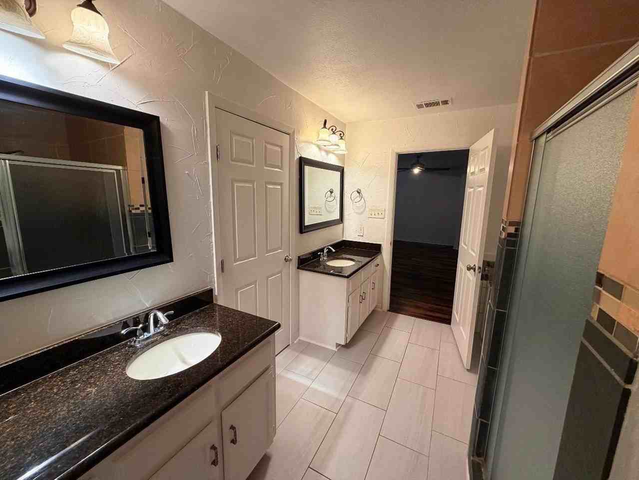 2206 Old Mill Rd - Photo 4 of 16