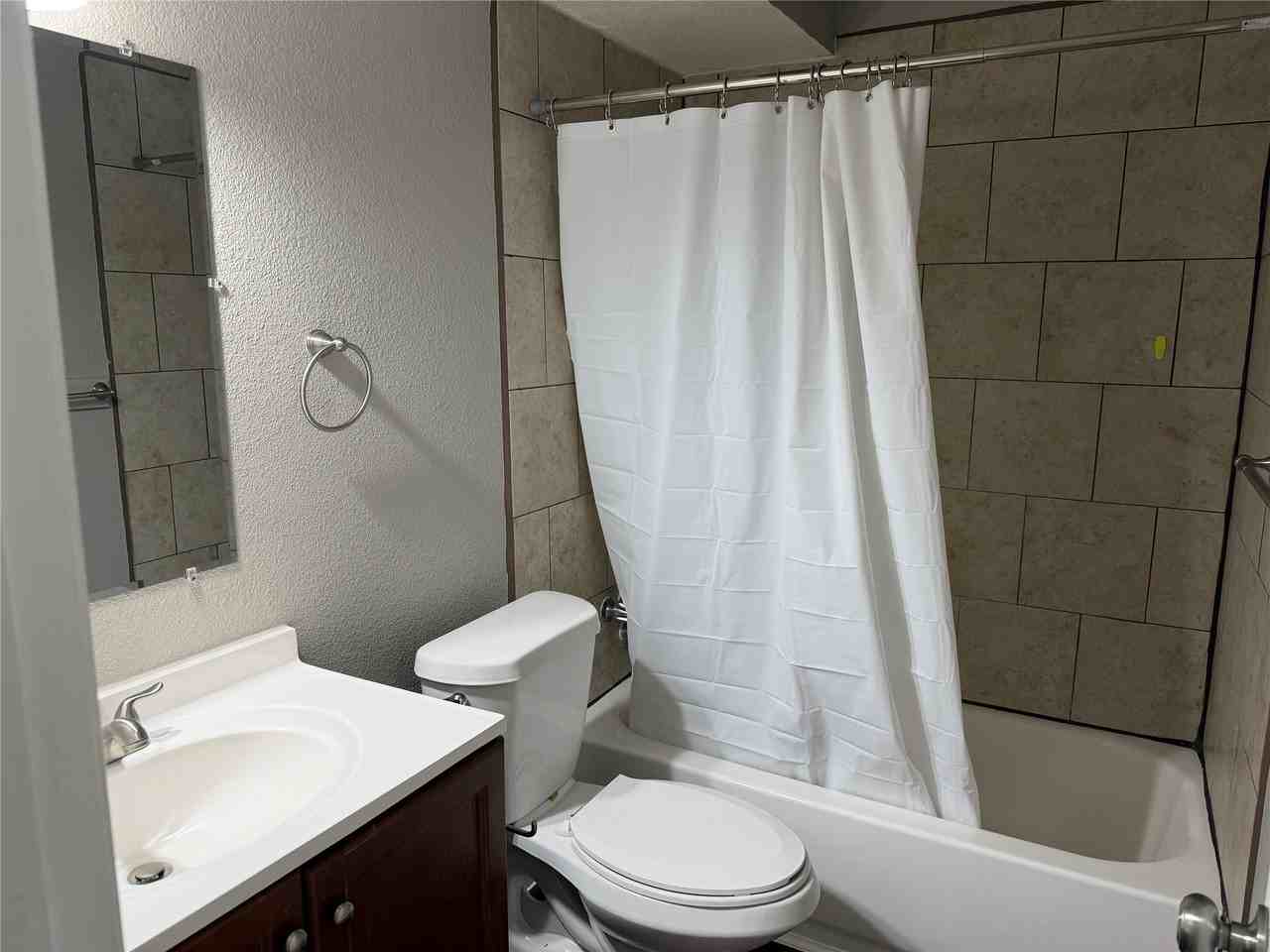 357 Nw Newton Dr - Photo 5 of 5