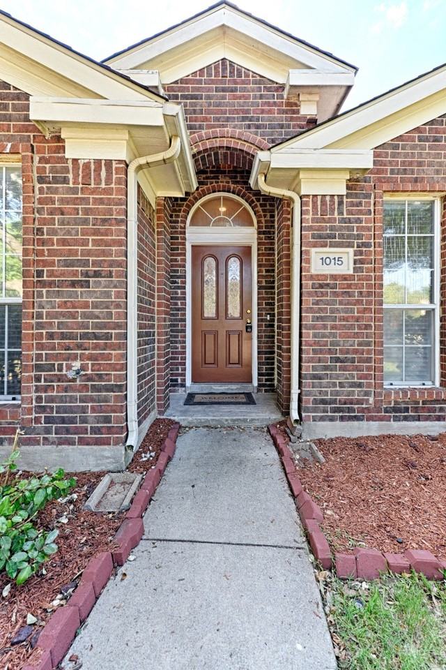 1015 Draycot Ct - Photo 4 of 30