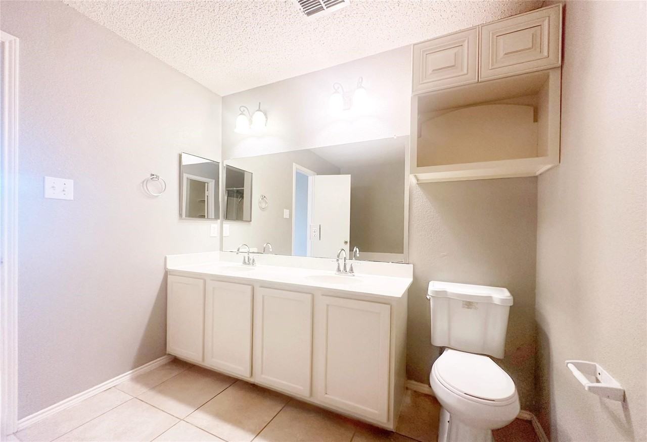 4512 Bellcrest Dr - Photo 6 of 17