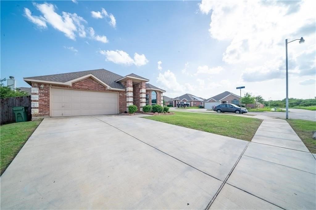 3024 Ortiz Dr - Photo 2 of 17