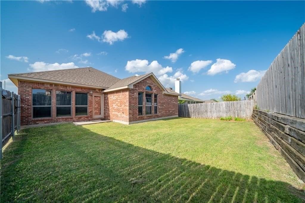 3024 Ortiz Dr - Photo 5 of 17