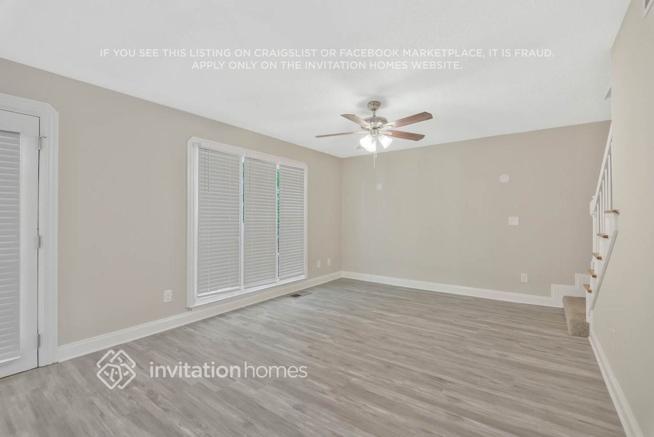 1301 Oak Arbour Ave - Photo 4 of 25