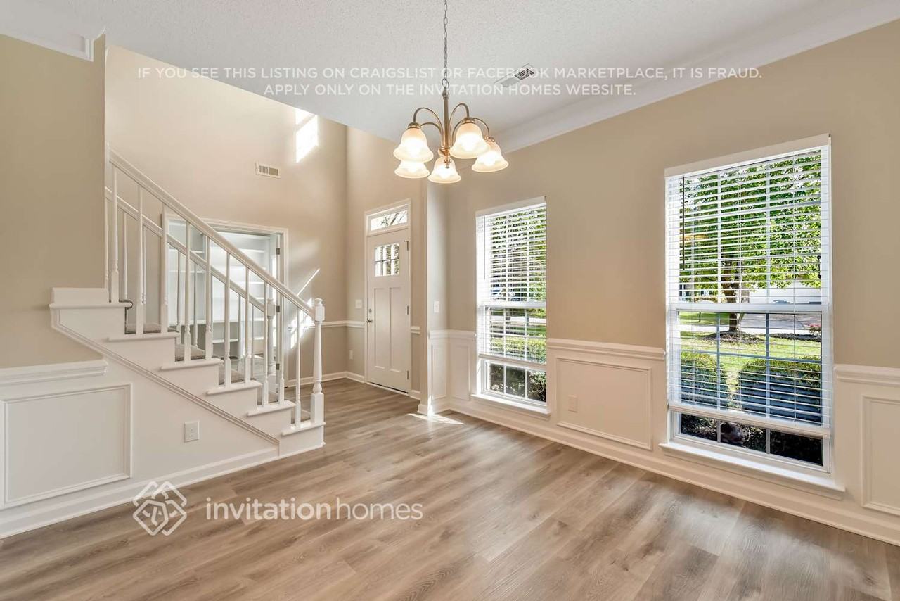 6607 Reedy Creek Rd - Photo 4 of 32