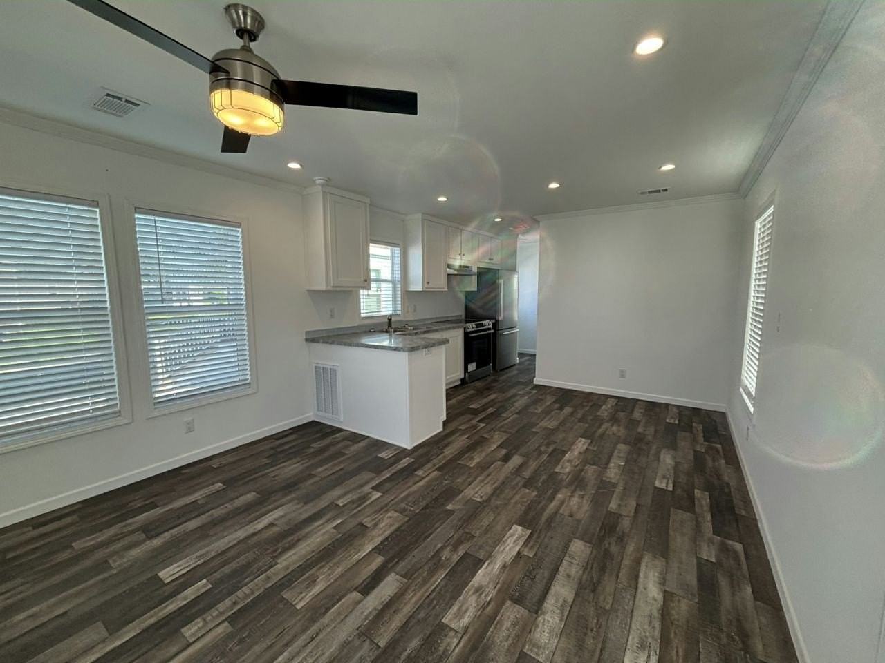 36 Lily Dr #132 - Photo 3 of 9