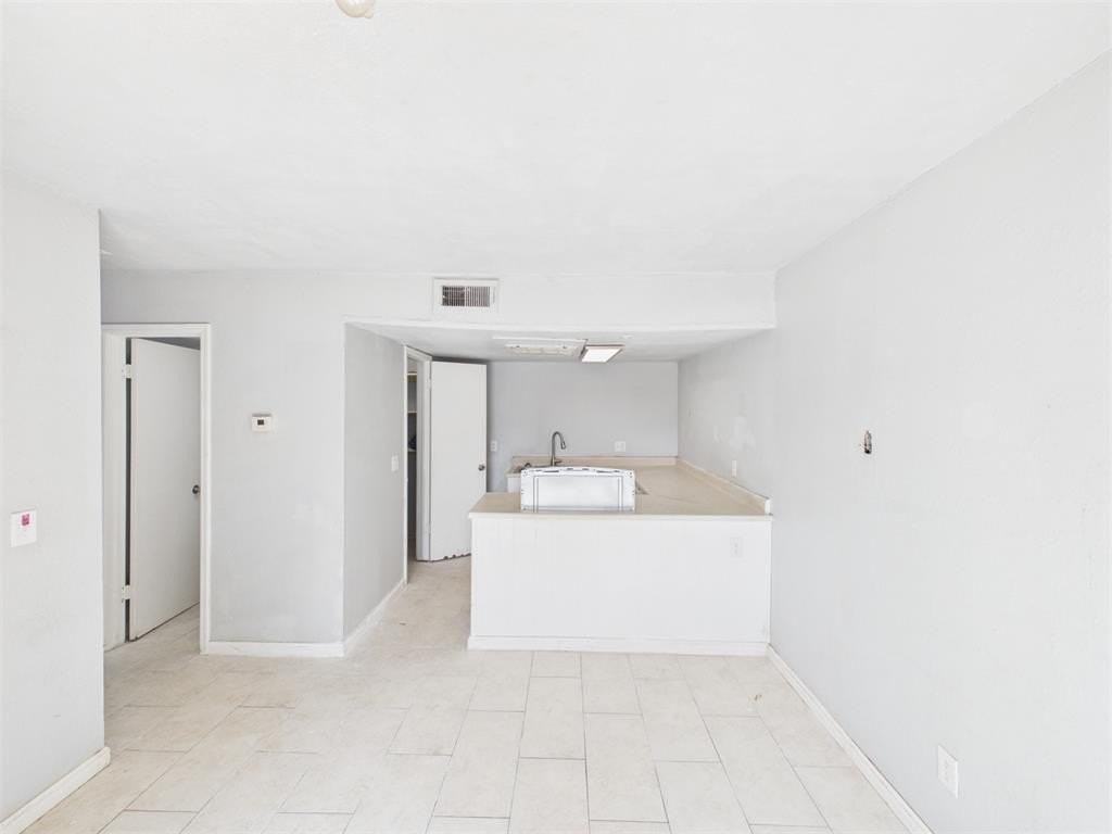 401 12th Ave Se #208 - Photo 7 of 29