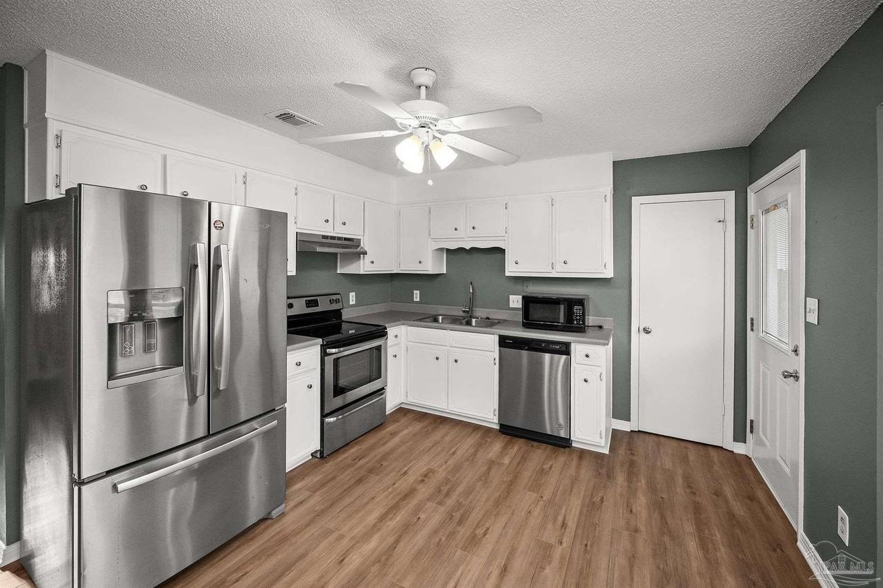 5810 Linn Ave - Photo 7 of 32