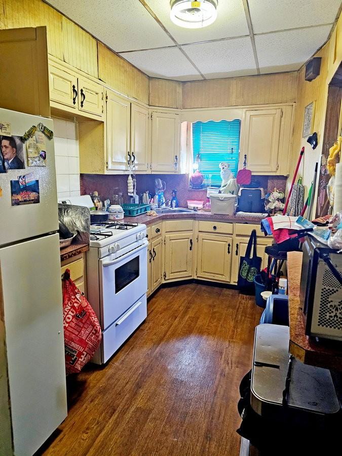 Saint Nicholas Ave #1 - Photo 2 of 8