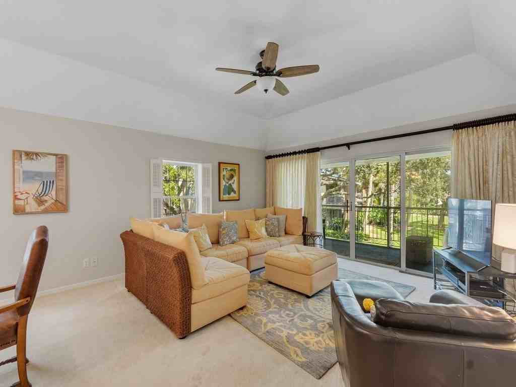 101 W Park Shores Cir #2W - Photo 5 of 36