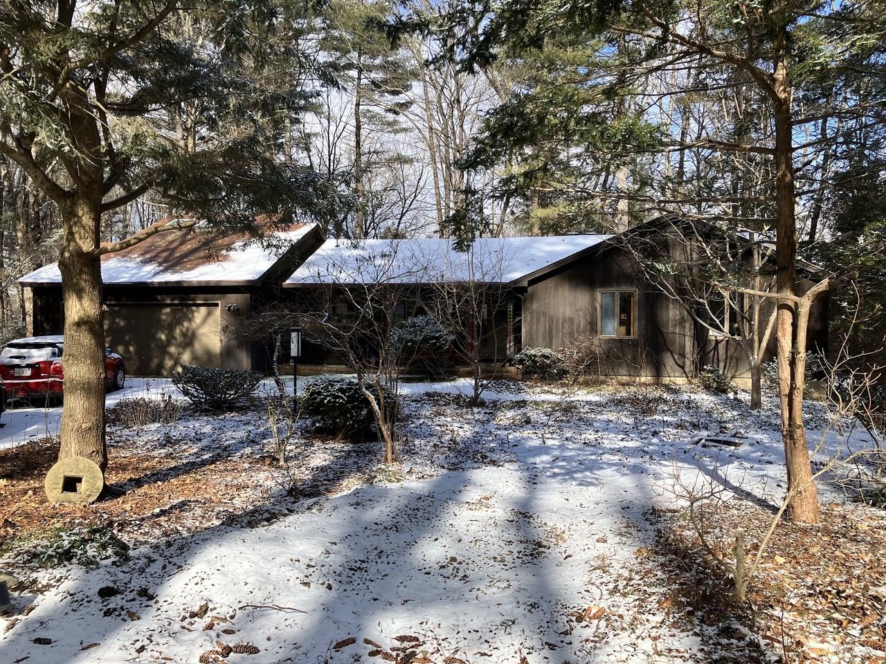 35 Morgan Cir #1